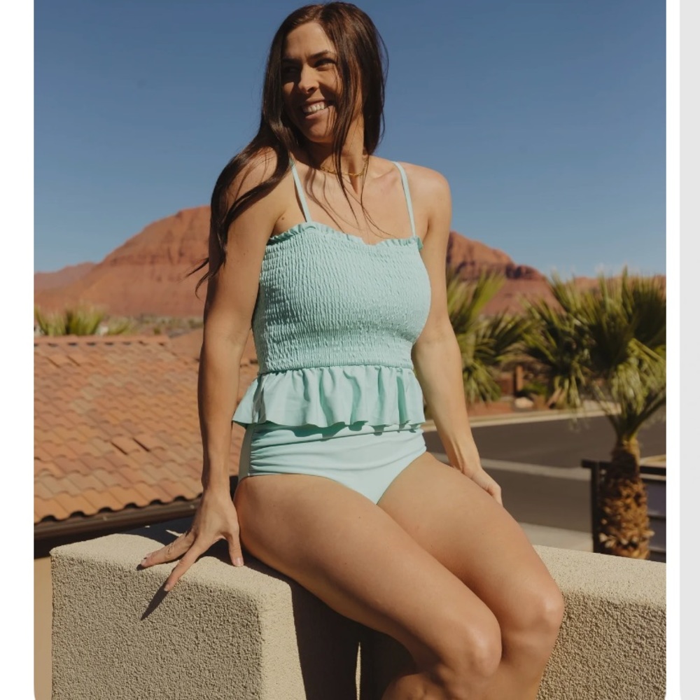 NWT Rad Swimwear Mya Peplum Aqua midkini /Tankini top (medium) & bottom (large)